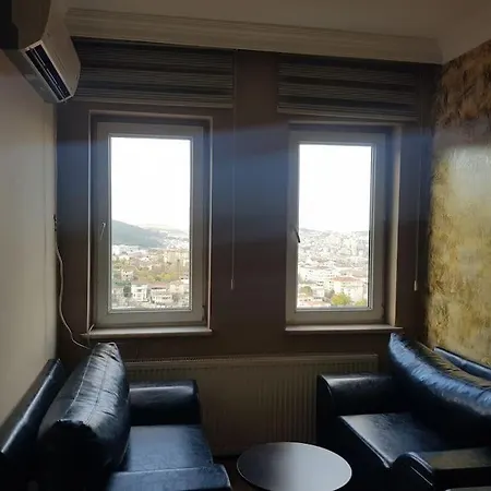Aden Sehir Ve Doga Manzarali 4 Katli *