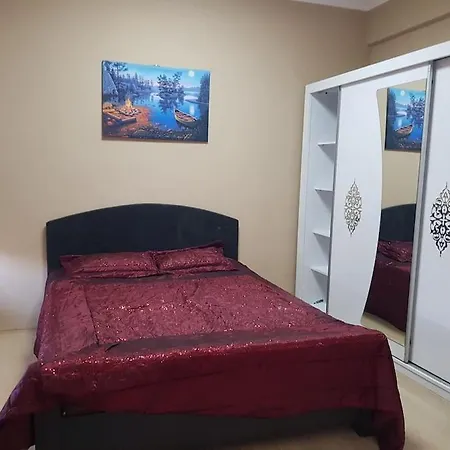 Aden Sehir Ve Doga Manzarali 4 Katli Villa