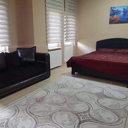 Aden Sehir Ve Doga Manzarali 4 Katli Villa *