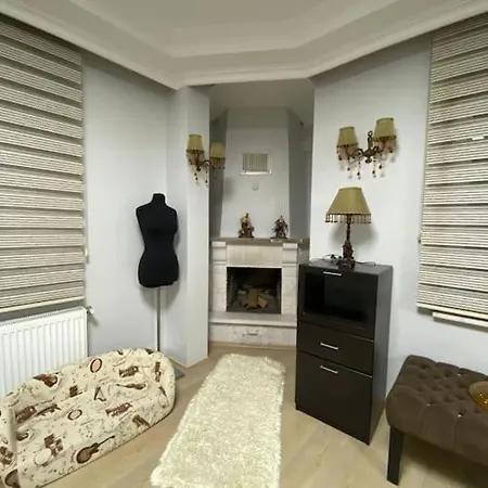 Aden Sehir Ve Doga Manzarali 4 Katli *