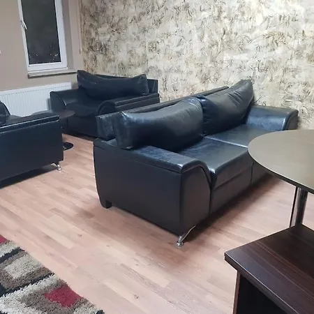 Aden Sehir Ve Doga Manzarali 4 Katli