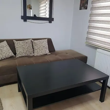 Aden Sehir Ve Doga Manzarali 4 Katli Villa