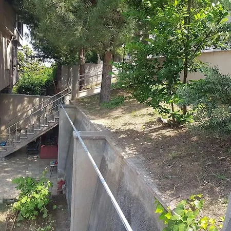 Villa Aden Sehir Ve Doga Manzarali 4 Katli